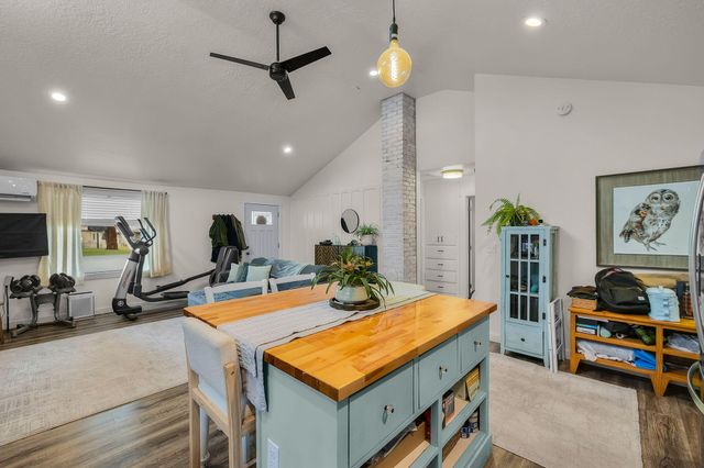 242 NW 1st Avenue, John Day, OR 97845