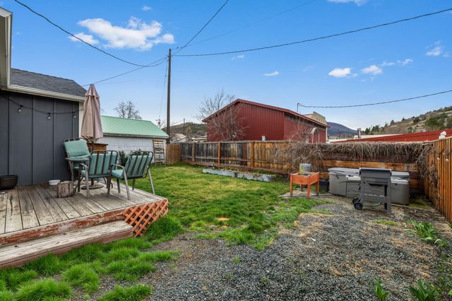 242 NW 1st Avenue, John Day, OR 97845