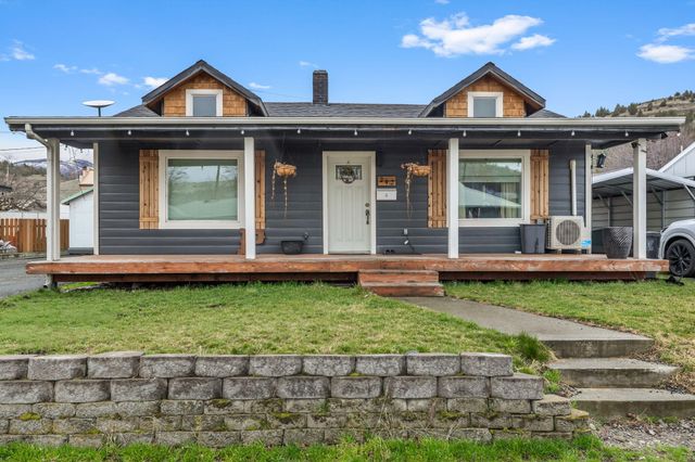 242 NW 1st Avenue, John Day, OR 97845
