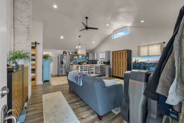 242 NW 1st Avenue, John Day, OR 97845