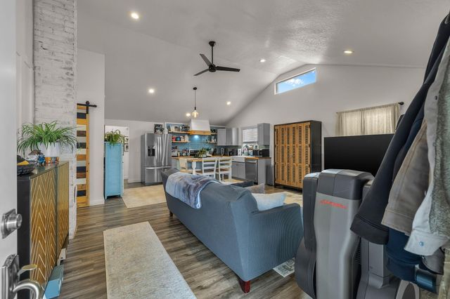 242 NW 1st Avenue, John Day, OR 97845