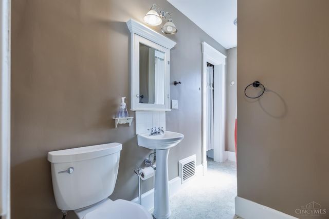 324 Williams Street, Lockland, OH 45215