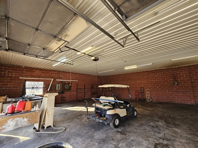 1477 McMinnville Hwy, Sparta, TN 38583