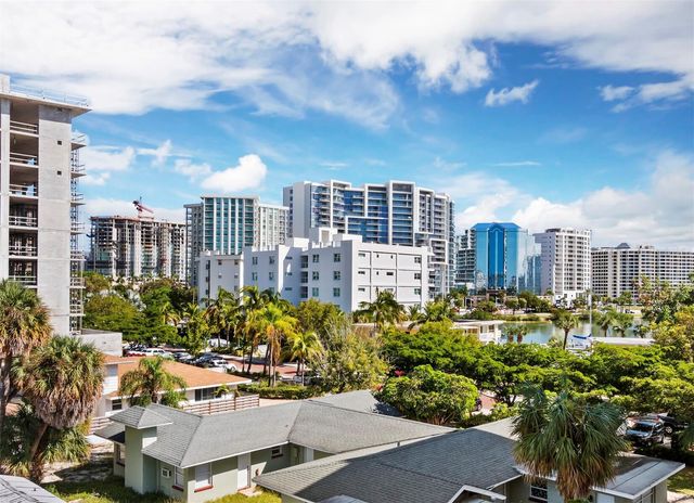 205 GOLDEN GATE POINT 401, Sarasota, FL 34236