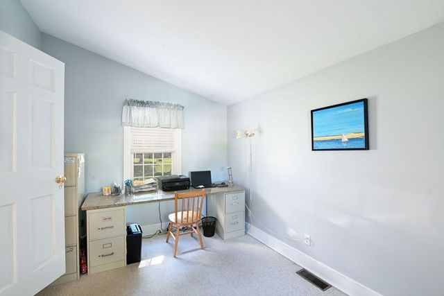10 Hunters Trl, Sandwich, MA 02563