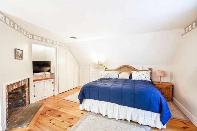 10 Hunters Trl, Sandwich, MA 02563