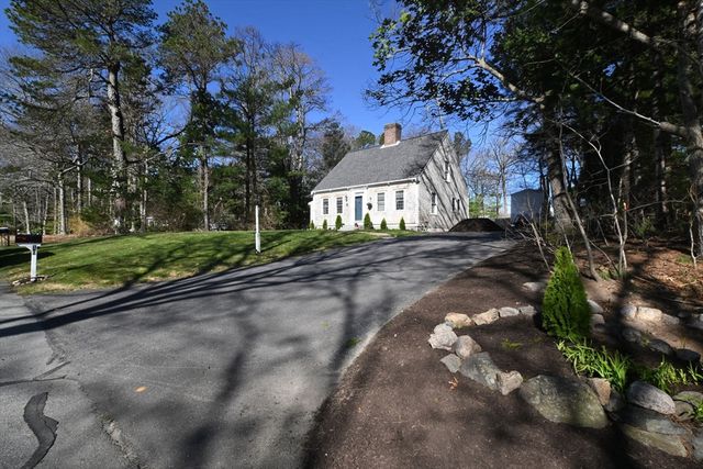 10 Hunters Trl, Sandwich, MA 02563