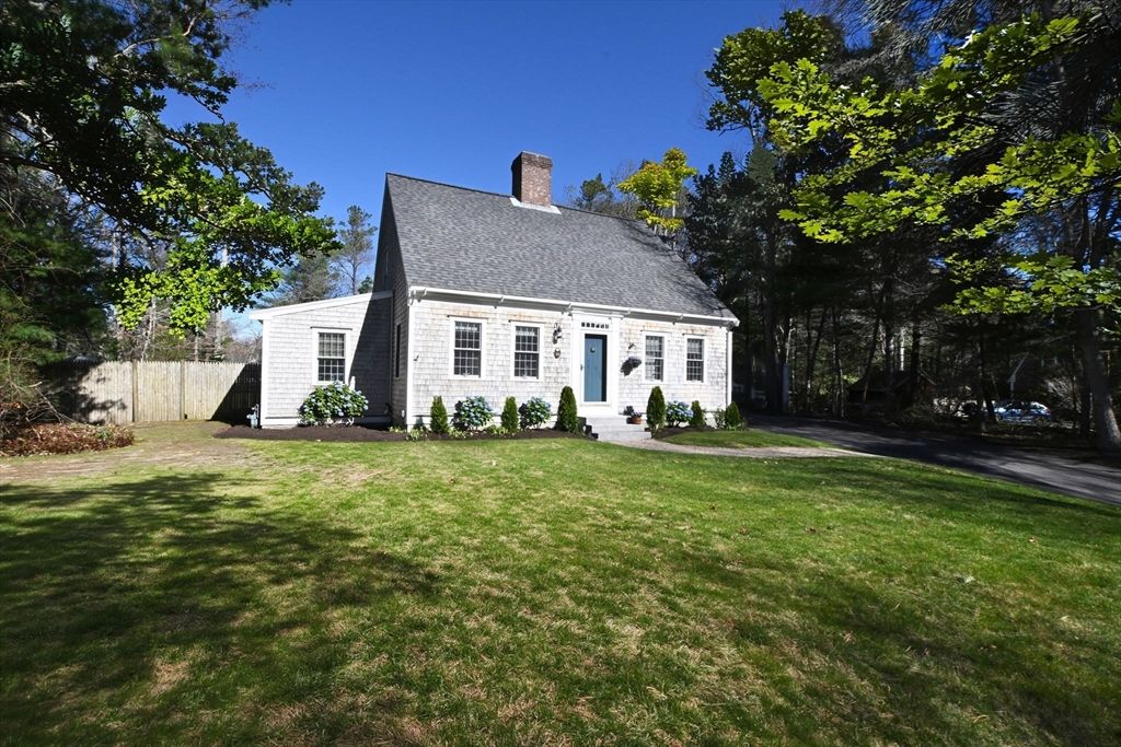 10 Hunters Trl, Sandwich, MA 02563