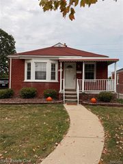 1477 13th Street, Wyandotte, MI 48192