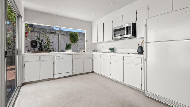 536 Cascade Drive, Sunnyvale, CA 94087