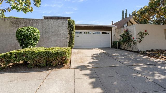 536 Cascade Drive, Sunnyvale, CA 94087