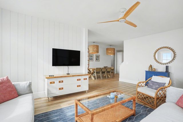 721 S Waccamaw Dr., Murrells Inlet, SC 29576