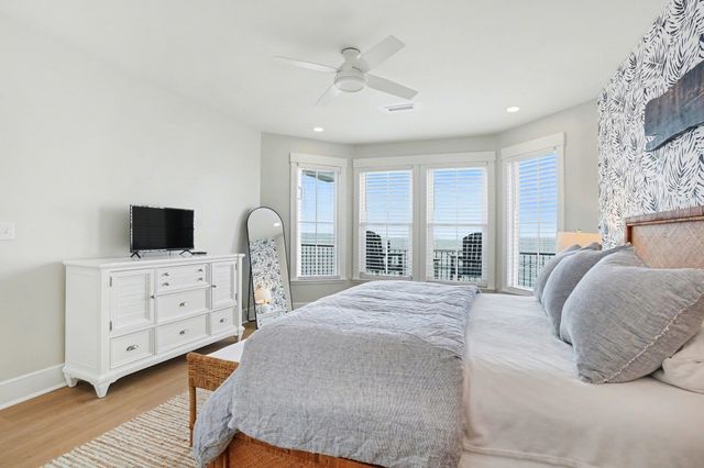 721 S Waccamaw Dr., Murrells Inlet, SC 29576