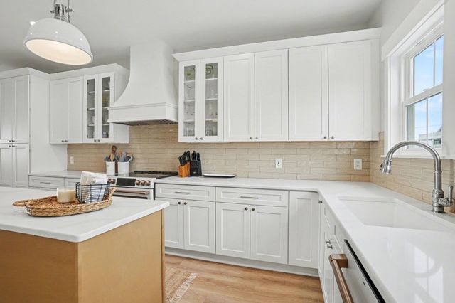 721 S Waccamaw Dr., Murrells Inlet, SC 29576