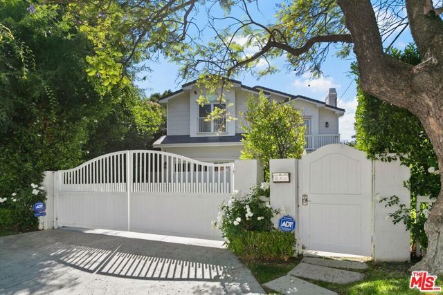 14917 VALLEY VISTA Boulevard, Sherman Oaks, CA 91403