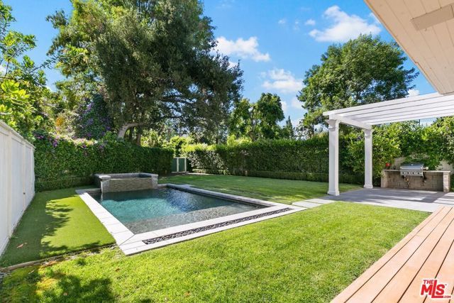 14917 VALLEY VISTA Boulevard, Sherman Oaks, CA 91403