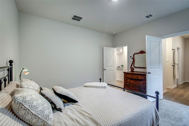 1812 Chandelier Crossing, Crandall, TX 75114