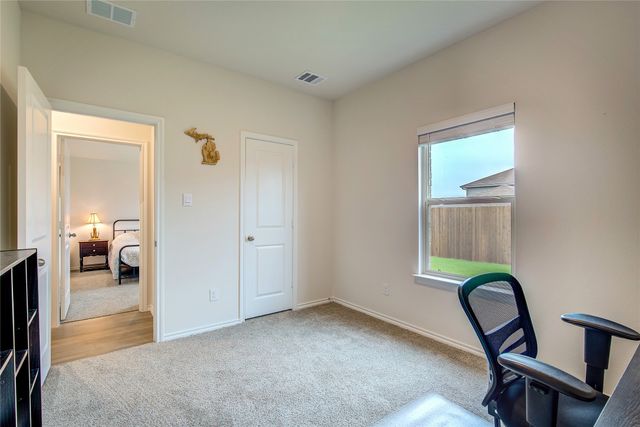 1812 Chandelier Crossing, Crandall, TX 75114