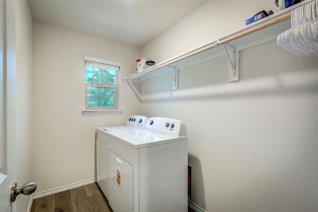 1812 Chandelier Crossing, Crandall, TX 75114