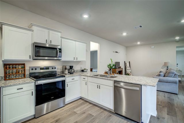 1812 Chandelier Crossing, Crandall, TX 75114