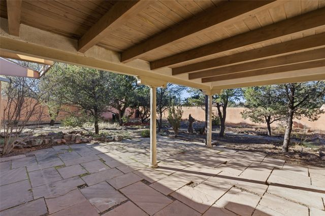 109 Calle Royale, Santa Fe, NM 87505