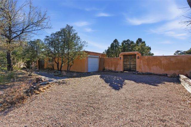 109 Calle Royale, Santa Fe, NM 87505