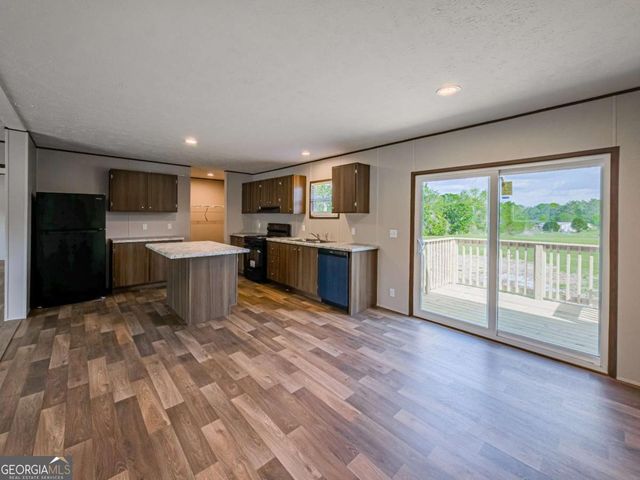 18 Karen Drive, Enigma, GA 31749