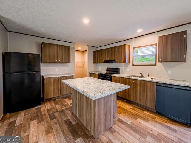 18 Karen Drive, Enigma, GA 31749