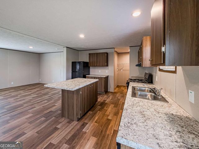 18 Karen Drive, Enigma, GA 31749