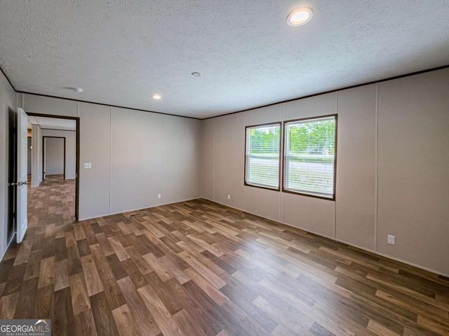 18 Karen Drive, Enigma, GA 31749