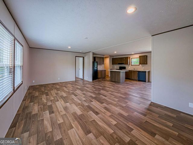 18 Karen Drive, Enigma, GA 31749