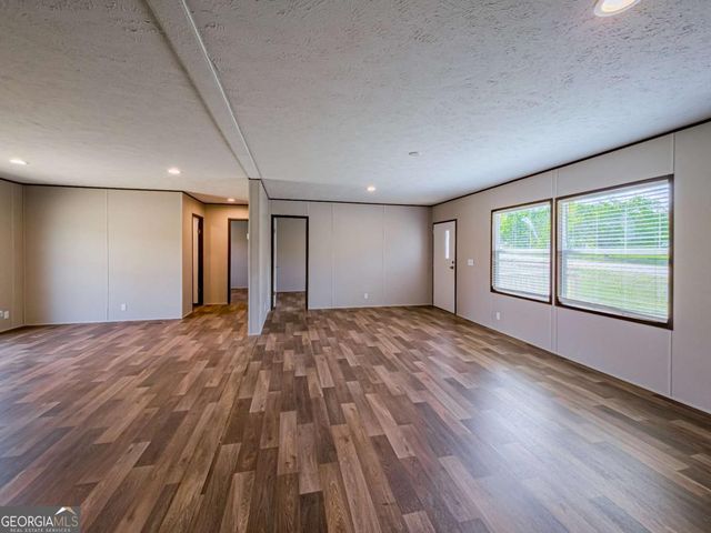 18 Karen Drive, Enigma, GA 31749