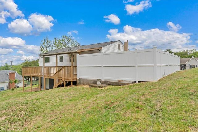 2117 Bailey AVE, Salem, VA 24153