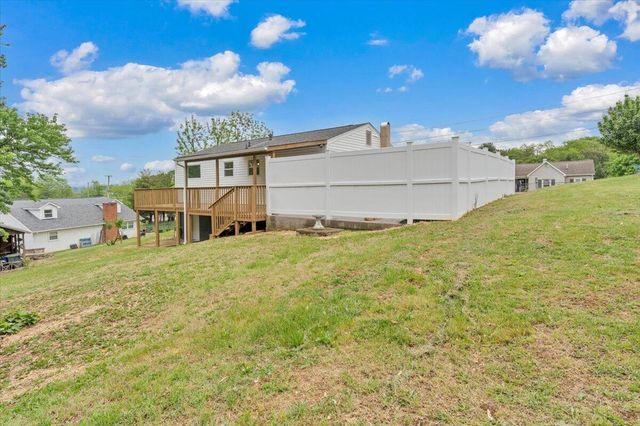 2117 Bailey AVE, Salem, VA 24153