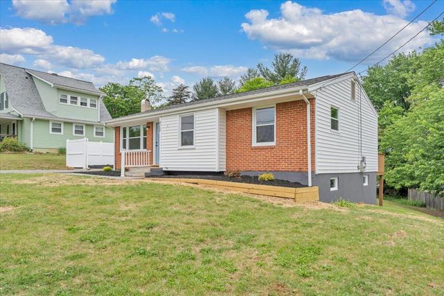 2117 Bailey AVE, Salem, VA 24153