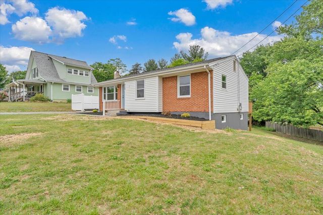 2117 Bailey AVE, Salem, VA 24153