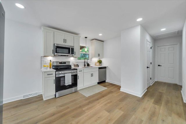 2117 Bailey AVE, Salem, VA 24153