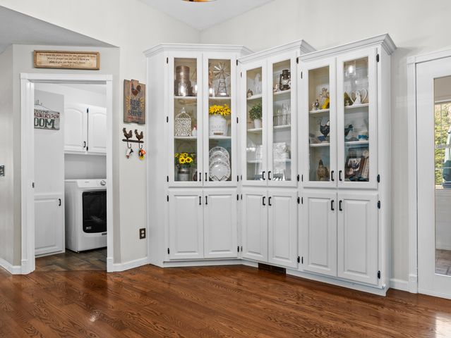 1199 N Sha-Ree Lane, Bolivar, MO 65613