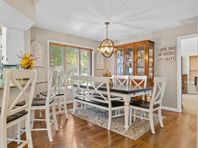 1199 N Sha-Ree Lane, Bolivar, MO 65613