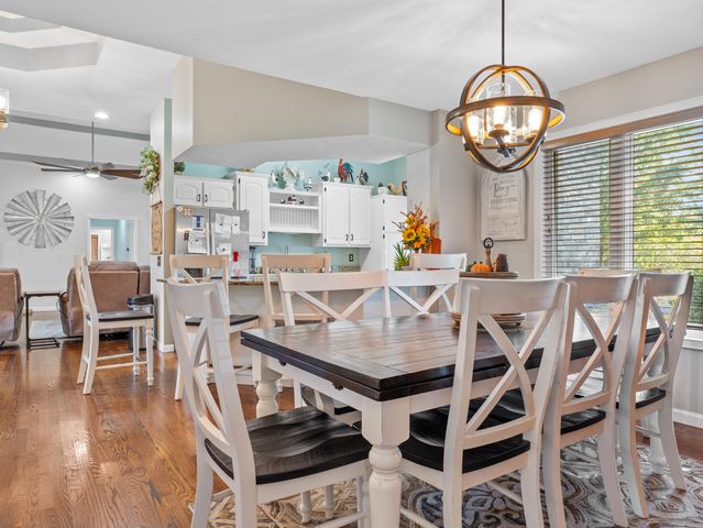 1199 N Sha-Ree Lane, Bolivar, MO 65613