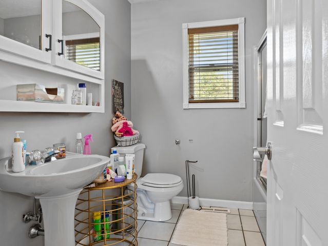 1199 N Sha-Ree Lane, Bolivar, MO 65613