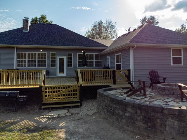 1199 N Sha-Ree Lane, Bolivar, MO 65613