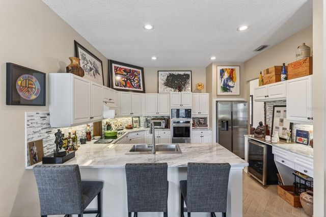 11 LAGUNA COURT, Palm Coast, FL 32137