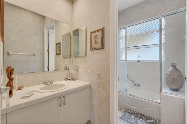 11 LAGUNA COURT, Palm Coast, FL 32137