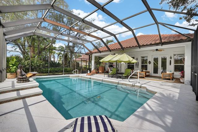 11 LAGUNA COURT, Palm Coast, FL 32137