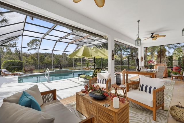 11 LAGUNA COURT, Palm Coast, FL 32137