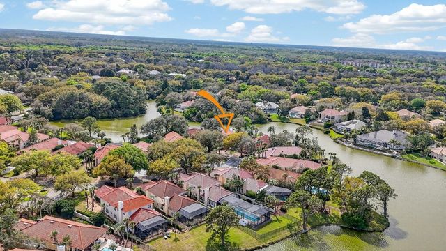 11 LAGUNA COURT, Palm Coast, FL 32137