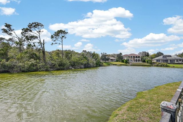 11 LAGUNA COURT, Palm Coast, FL 32137