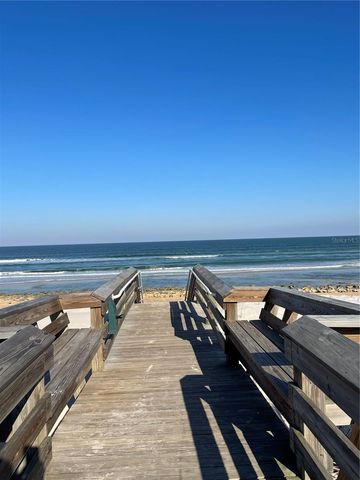 11 LAGUNA COURT, Palm Coast, FL 32137