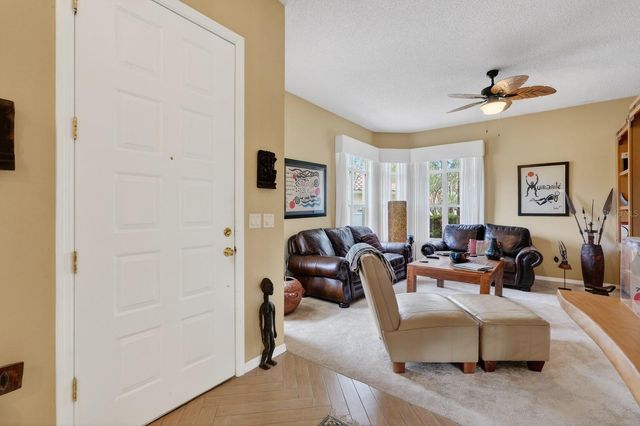 11 LAGUNA COURT, Palm Coast, FL 32137